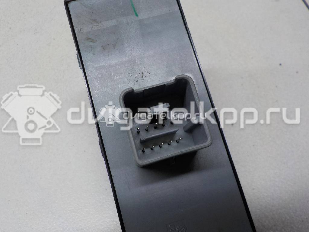 Фото Блок управления стеклоподъемниками  1K4959857 для Volkswagen Tiguan / Touran / Amarok S1B / Cc / Golf {forloop.counter}}