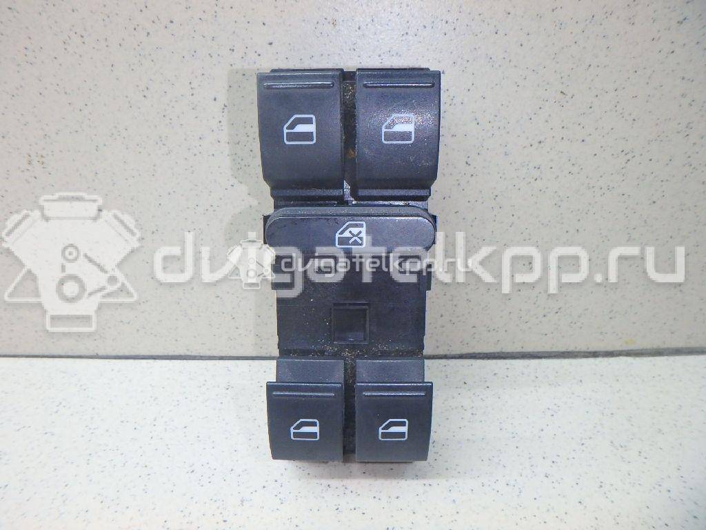 Фото Блок управления стеклоподъемниками  1K4959857B для Volkswagen Tiguan / Touran / Amarok S1B / Cc / Golf {forloop.counter}}