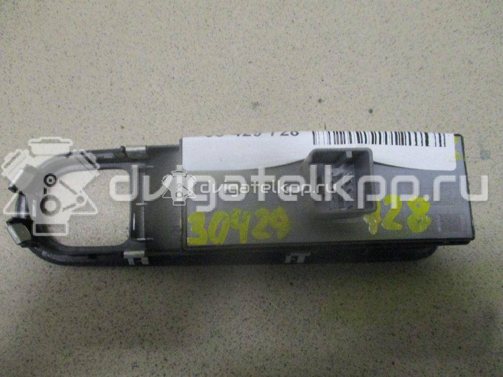 Фото Блок управления стеклоподъемниками  1K4959857B для Volkswagen Tiguan / Touran / Amarok S1B / Cc / Golf {forloop.counter}}