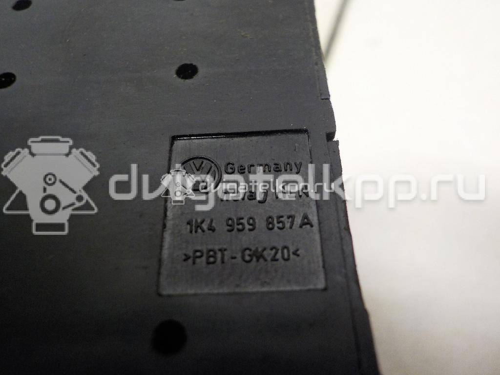 Фото Блок управления стеклоподъемниками  1K4959857A для Volkswagen Tiguan / Touran / Amarok S1B / Cc / Golf {forloop.counter}}