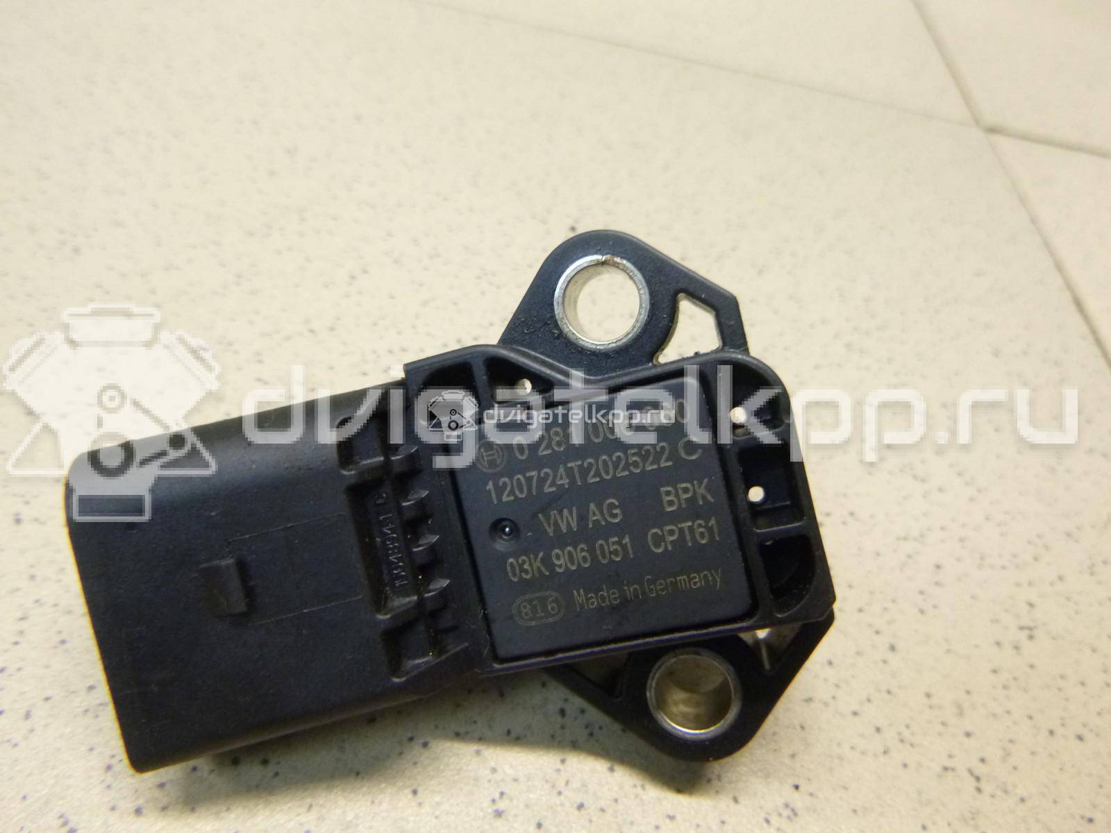 Фото Датчик абсолютного давления  03k906051 для Volkswagen Amarok S1B / Multivan / Transporter / Polo / Crafter {forloop.counter}}