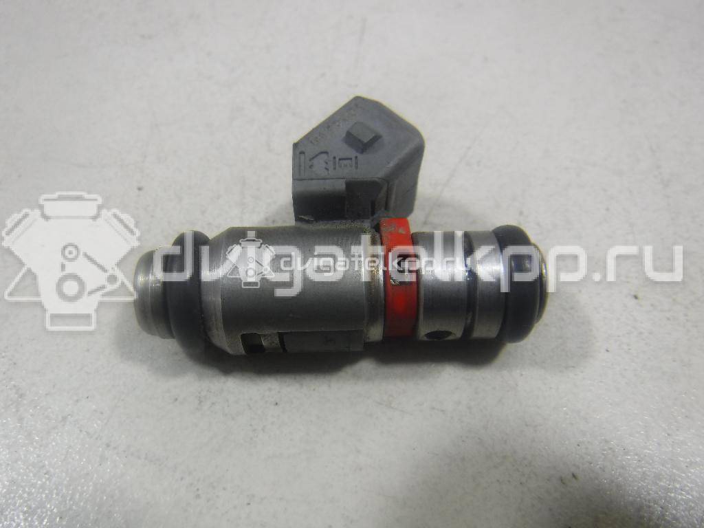 Фото Форсунка инжекторная электрическая  032906031A для Volkswagen Polo / Caddy / Vento 1H2 / Golf {forloop.counter}}