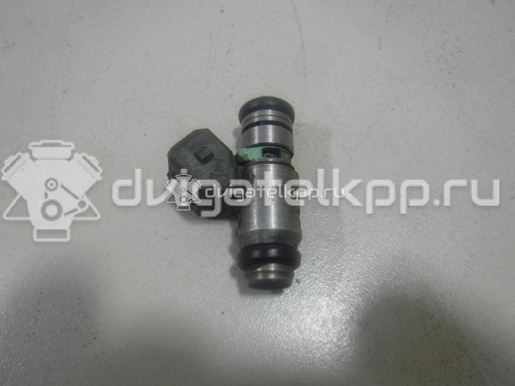 Фото Форсунка инжекторная электрическая  032906031A для Volkswagen Polo / Caddy / Vento 1H2 / Golf {forloop.counter}}