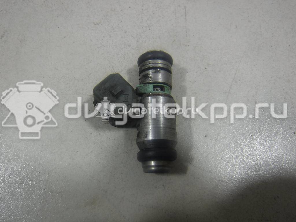 Фото Форсунка инжекторная электрическая  032906031A для Volkswagen Polo / Caddy / Vento 1H2 / Golf {forloop.counter}}