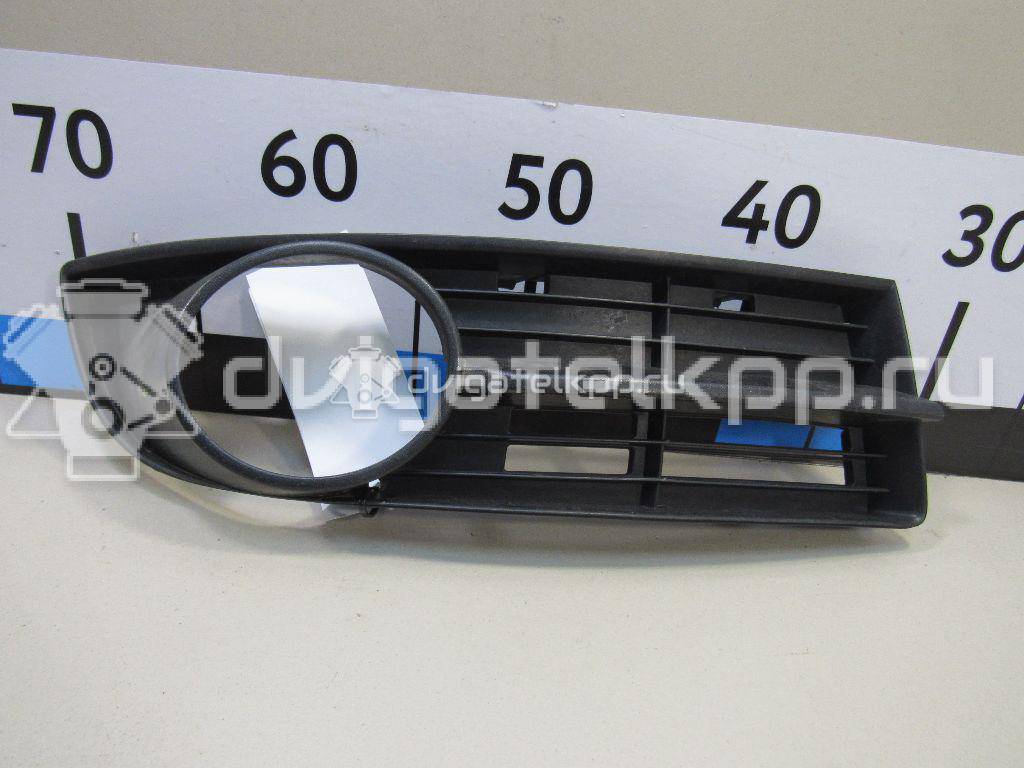 Фото Решетка в бампер правая  1T0853666A для Volkswagen Caddy / Touran {forloop.counter}}