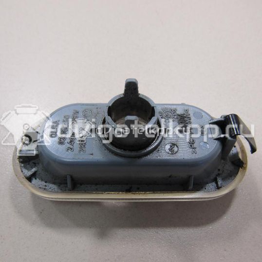 Фото Повторитель на крыло белый  2K0949117 для Volkswagen Multivan