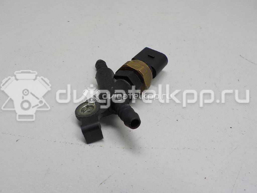 Фото Датчик давления топлива  03C906051A для Volkswagen Touran / Cc / Touareg / Eos 1F7, 1F8 / Golf {forloop.counter}}