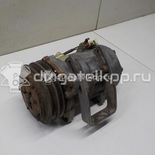 Фото Компрессор системы кондиционирования  357820803C для Volkswagen Passat / Golf / Jetta / Corrado 53I