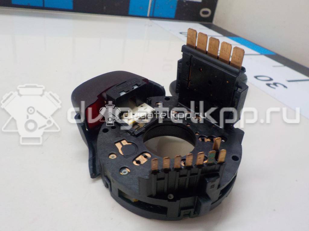 Фото Переключатель поворотов подрулевой  1H0953513C01C для Volkswagen Passat / Vento 1H2 / Golf / Corrado 53I {forloop.counter}}