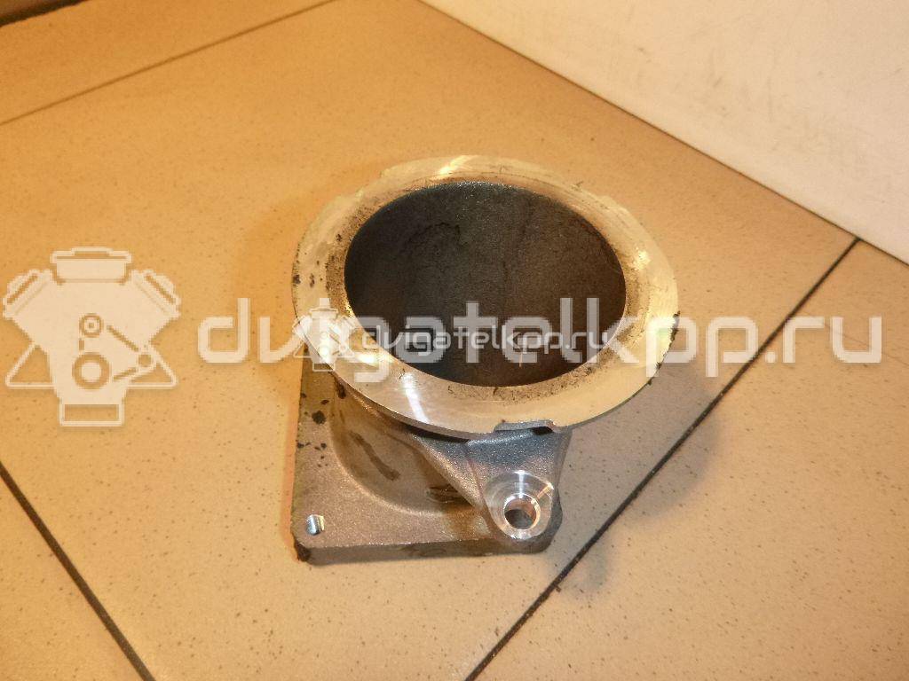 Фото Фланец для двигателя K7M 812 для Renault Logan 80-90 л.с 8V 1.6 л бензин 165785537R {forloop.counter}}