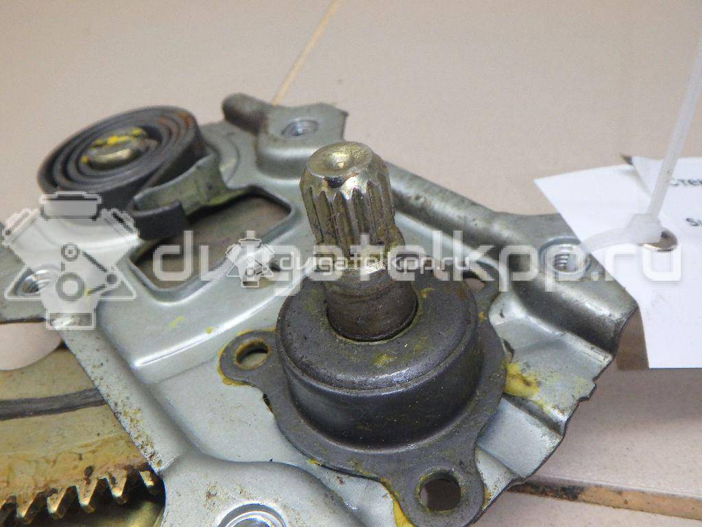 Фото Стеклоподъемник механ. задний левый  8354062j00 для Suzuki Swift {forloop.counter}}
