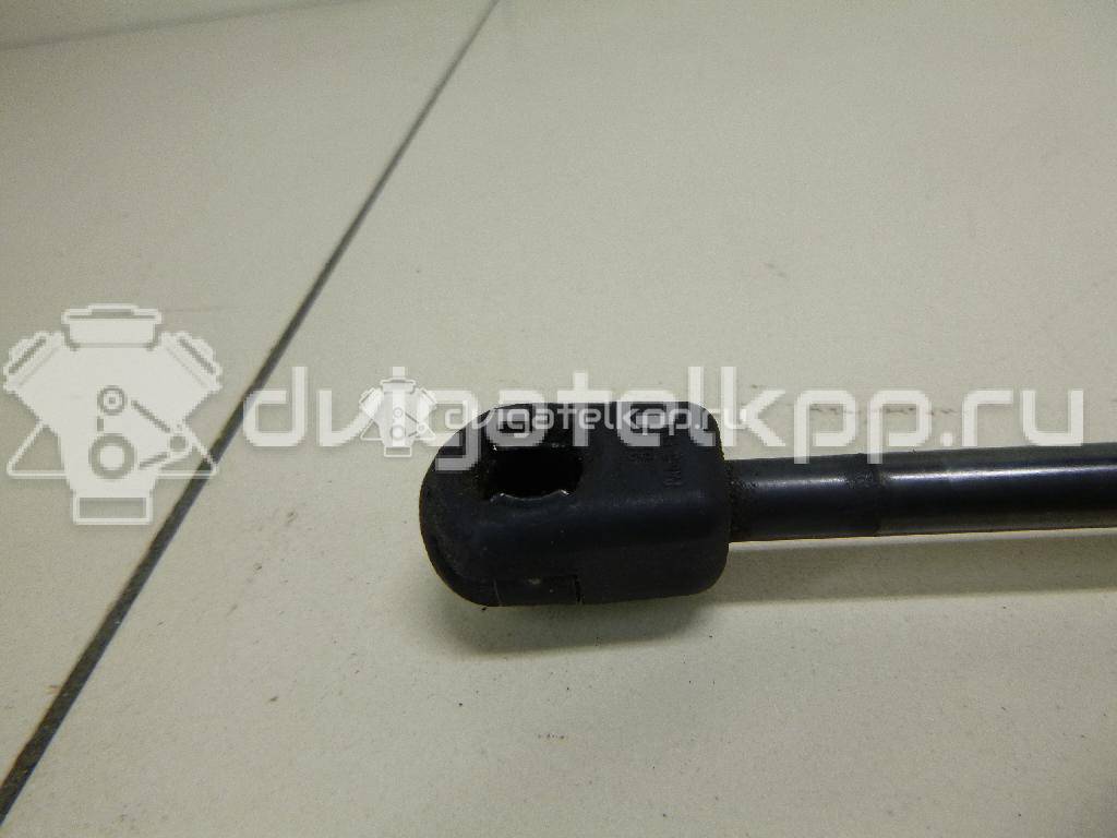 Фото Амортизатор двери багажника  8180162811 для Suzuki Swift {forloop.counter}}