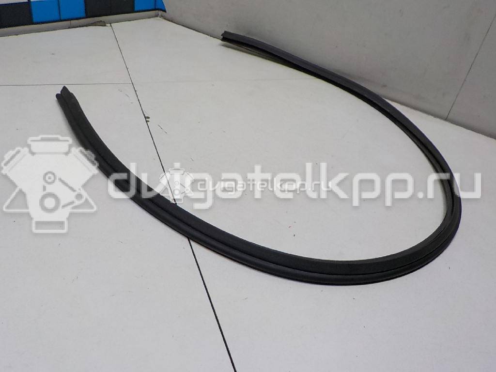 Фото Уплотнитель (внутри)  7236254L00 для suzuki SX4 {forloop.counter}}