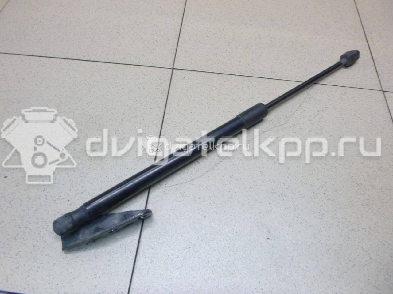 Фото Амортизатор двери багажника  8185079j00 для Suzuki Sx4 {forloop.counter}}