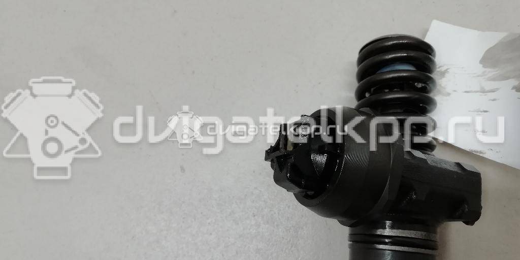 Фото Форсунка дизельная электрическая для двигателя BXE для Skoda Octavia / Octaviaii 1Z3 / Superb 105 л.с 8V 1.9 л Дизельное топливо 038130073AG {forloop.counter}}