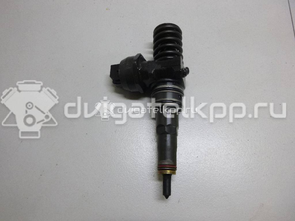 Фото Форсунка дизельная электрическая для двигателя BXE для Skoda Octavia / Octaviaii 1Z3 / Superb 105 л.с 8V 1.9 л Дизельное топливо 038130073AG {forloop.counter}}