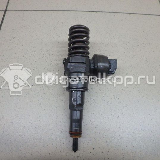 Фото Форсунка дизельная электрическая для двигателя BXE для Skoda Octavia / Octaviaii 1Z3 / Superb 105 л.с 8V 1.9 л Дизельное топливо 038130073AG