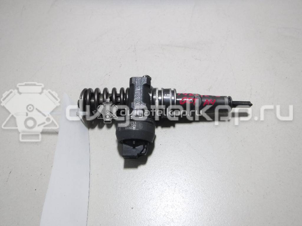 Фото Форсунка дизельная электрическая для двигателя BXE для Skoda Octavia / Octaviaii 1Z3 / Superb 105 л.с 8V 1.9 л Дизельное топливо 038130073AG {forloop.counter}}