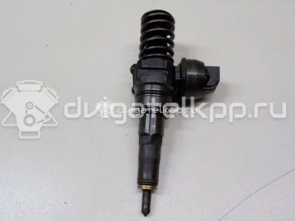 Фото Форсунка дизельная электрическая для двигателя BXE для Skoda Octavia / Octaviaii 1Z3 / Superb 105 л.с 8V 1.9 л Дизельное топливо 038130073AG {forloop.counter}}