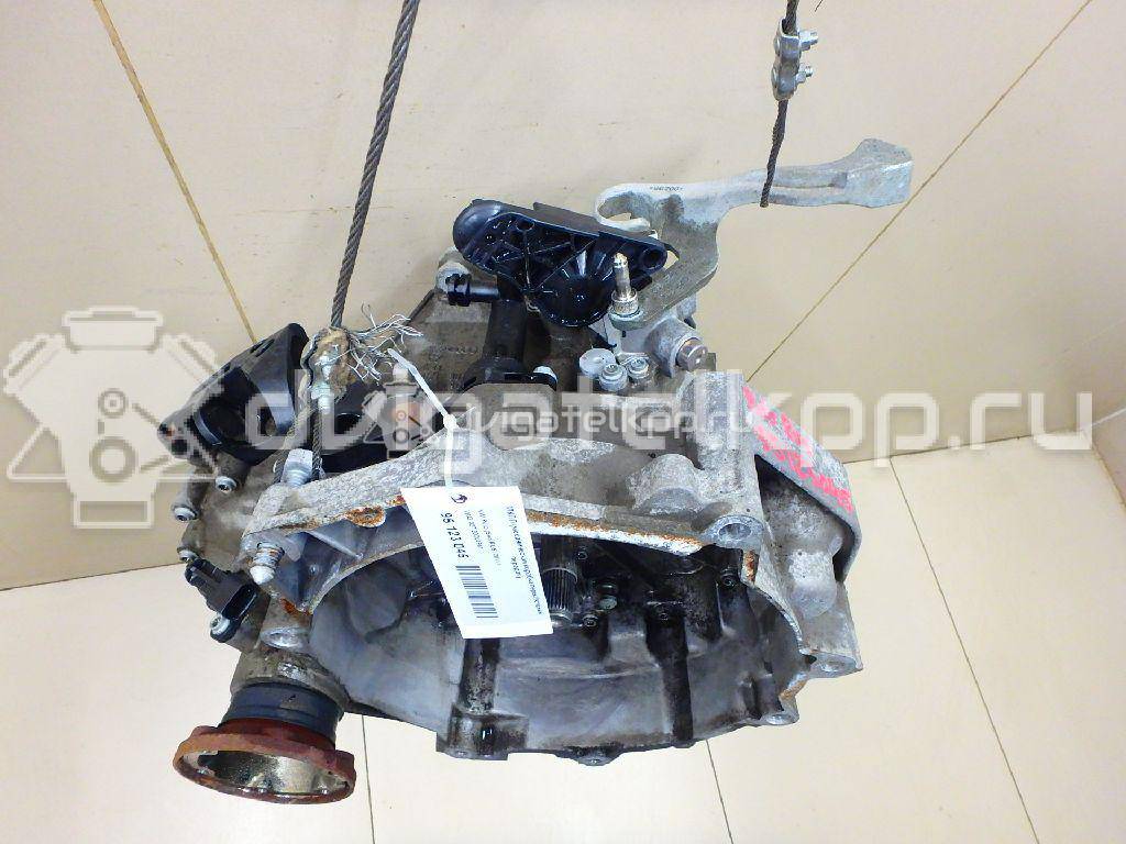 Фото Контрактная (б/у) МКПП для Skoda Roomster 5J / Fabia / Rapid 105 л.с 16V 1.6 л CFNA бензин 02T300049M {forloop.counter}}