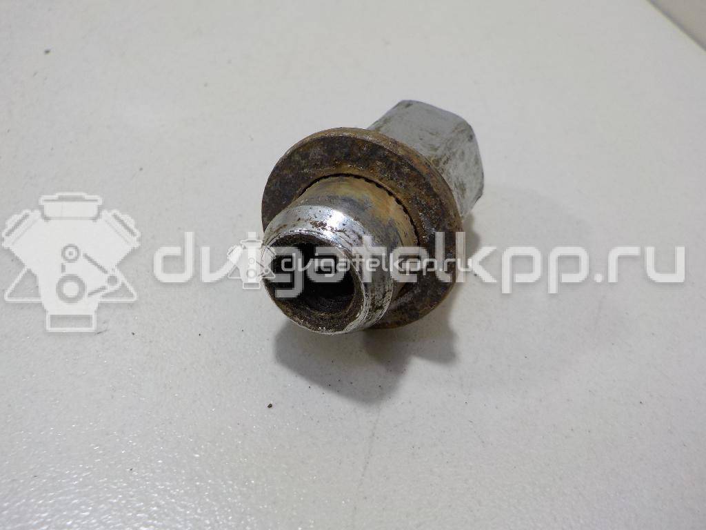 Фото Гайка колеса  9094201058 для Toyota Land Cruiser / Carina / Camry / Hiace / 4 {forloop.counter}}