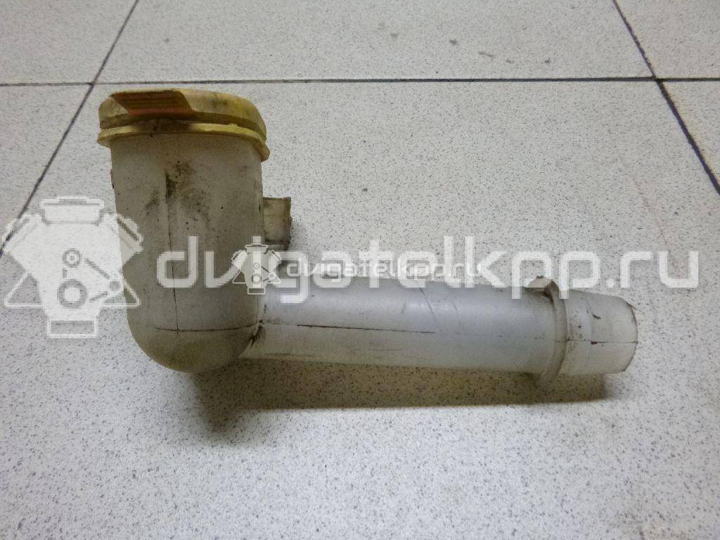 Фото Горловина бачка омывателя  1134027 для toyota Auris (E15) {forloop.counter}}