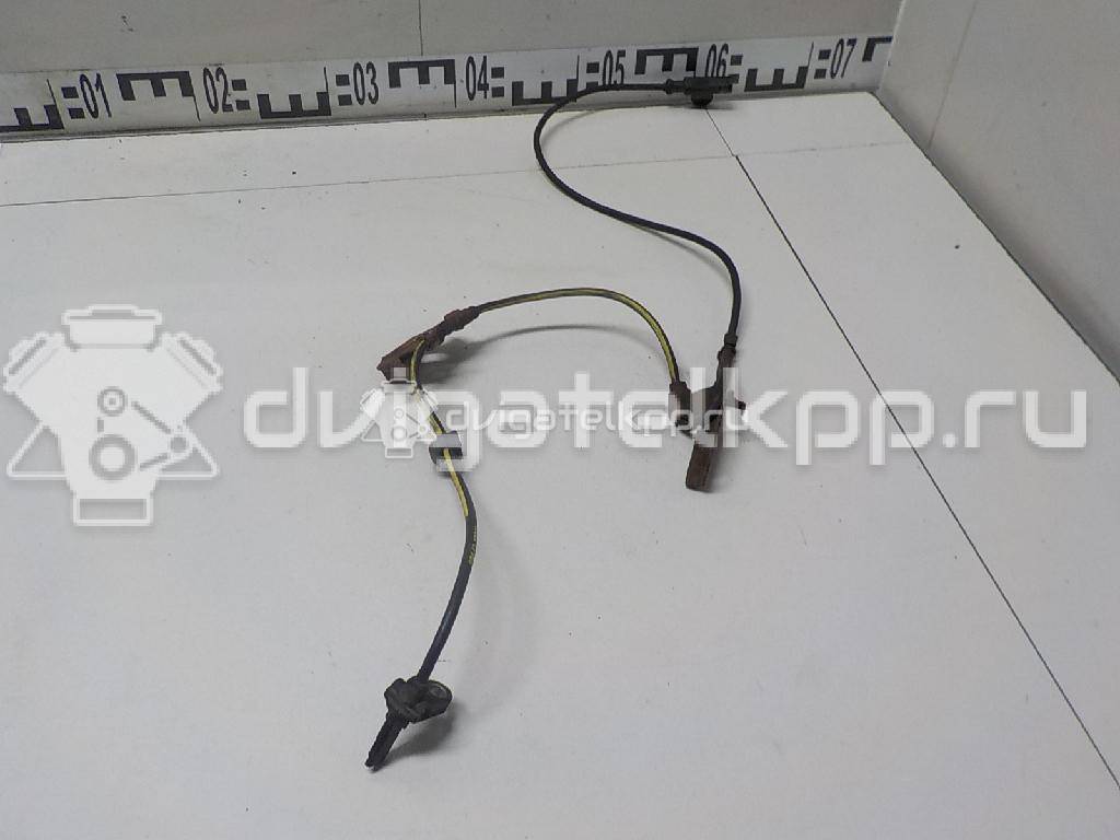 Фото Датчик ABS передний правый  8954202060 для Toyota Verso / Corolla / Avensis / Auris {forloop.counter}}