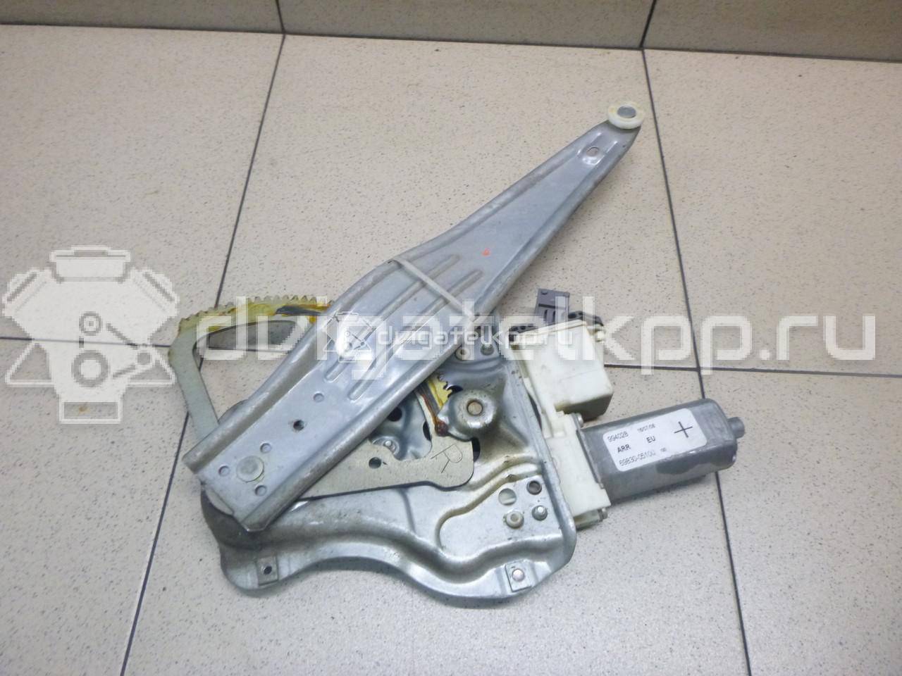 Фото Стеклоподъемник электр. задний правый  6983005100 для Toyota Avensis {forloop.counter}}
