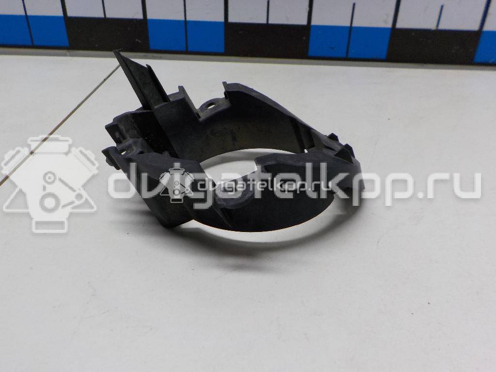 Фото Кронштейн фары противотуманной правой  5212705060 для Toyota Prius / Avensis {forloop.counter}}