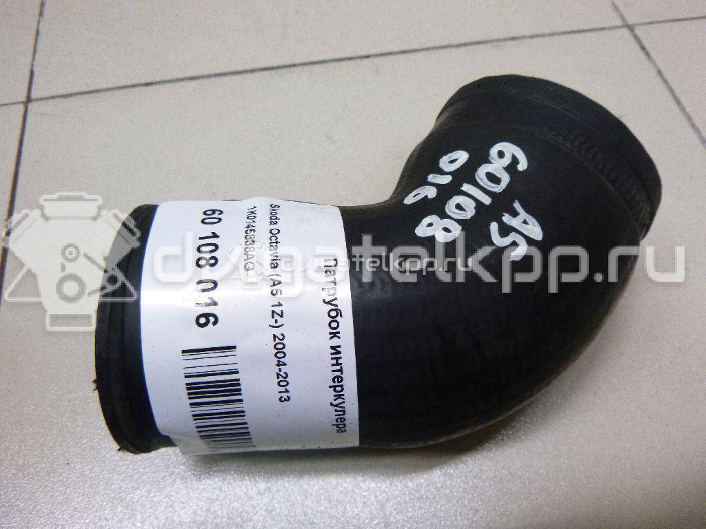 Фото Патрубок интеркулера для двигателя CDAB для Skoda Octavia / Yeti 5L / Octaviaii 1Z3 / Superb 152 л.с 16V 1.8 л бензин 1K0145838AG {forloop.counter}}