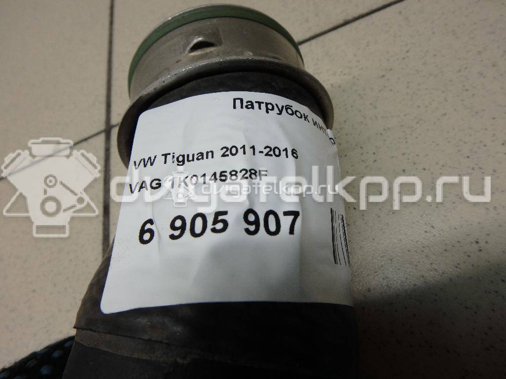 Фото Патрубок интеркулера для двигателя CDAB для Skoda Octavia / Yeti 5L / Octaviaii 1Z3 / Superb 152 л.с 16V 1.8 л бензин 1K0145828F {forloop.counter}}