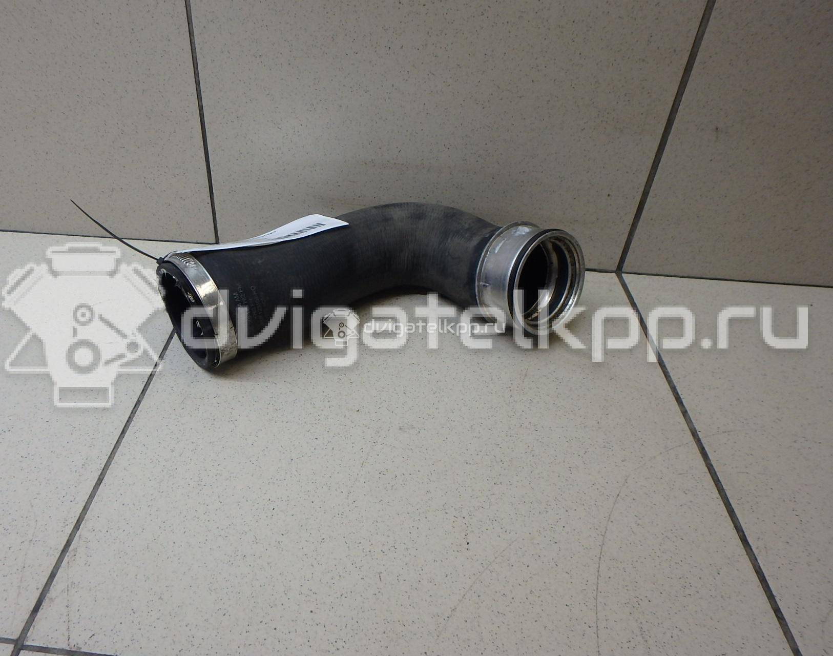 Фото Патрубок интеркулера для двигателя CDAB для Skoda Octavia / Yeti 5L / Octaviaii 1Z3 / Superb 152 л.с 16V 1.8 л бензин 1K0145834AM {forloop.counter}}