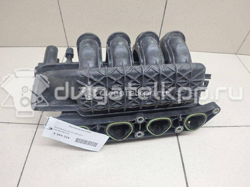 Фото Коллектор впускной для двигателя BCA для Skoda Octavia / Octaviaii 1Z3 75 л.с 16V 1.4 л бензин 036129711FQ {forloop.counter}}