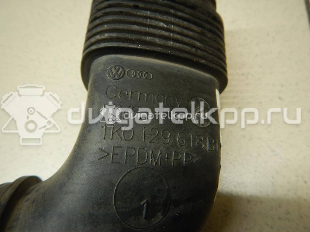 Фото Гофра воздуховода для двигателя CBZB для Skoda Roomster 5J / Octaviaii 1Z3 / Yeti 5L / Fabia / Octavia 105 л.с 8V 1.2 л бензин 1K0129618BF {forloop.counter}}