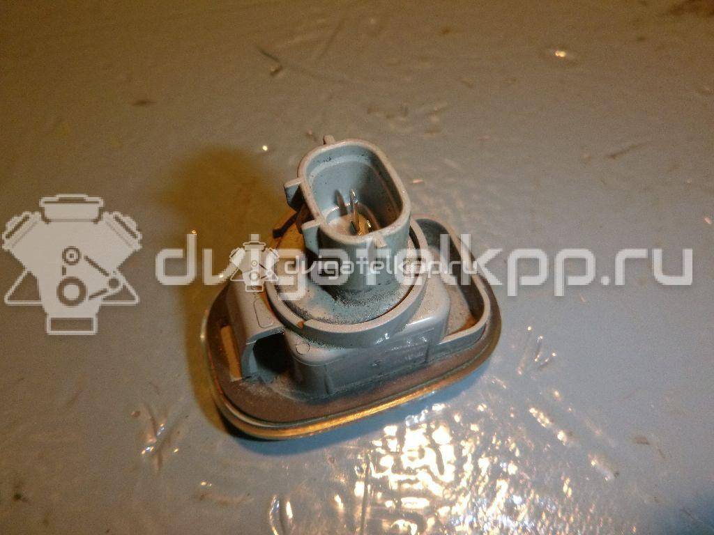 Фото Повторитель на крыло белый  8173002023 для Toyota Carina / Starlet / Prius / Rav 4 / Mr 2 {forloop.counter}}