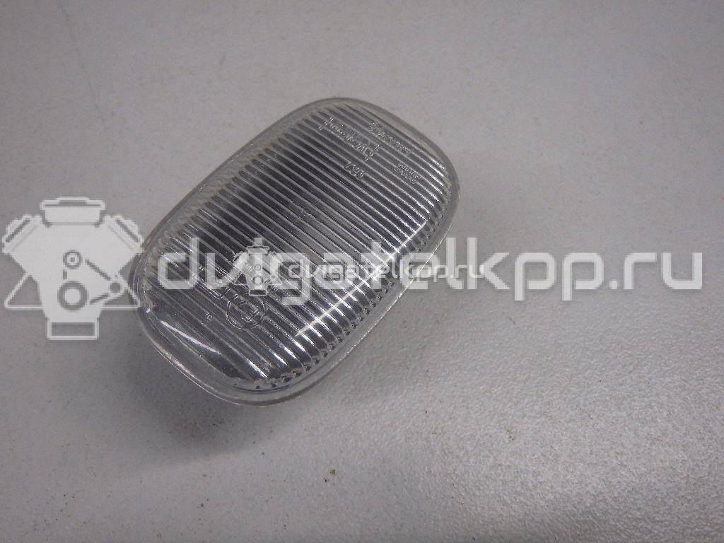 Фото Повторитель на крыло белый  8173002023 для Toyota Carina / Starlet / Prius / Rav 4 / Mr 2 {forloop.counter}}