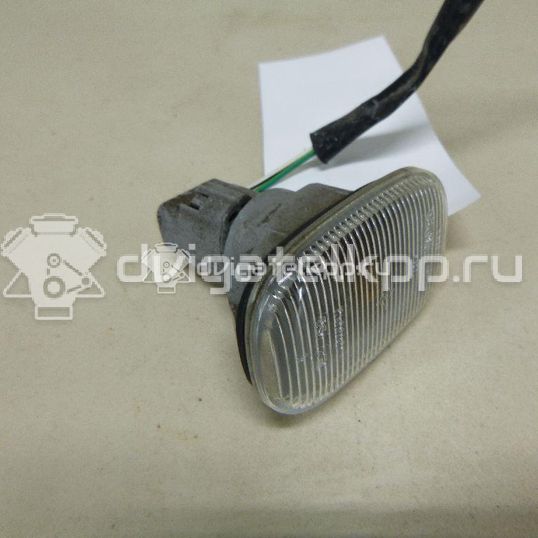 Фото Повторитель на крыло белый  8173002023 для Toyota Carina / Starlet / Prius / Rav 4 / Mr 2