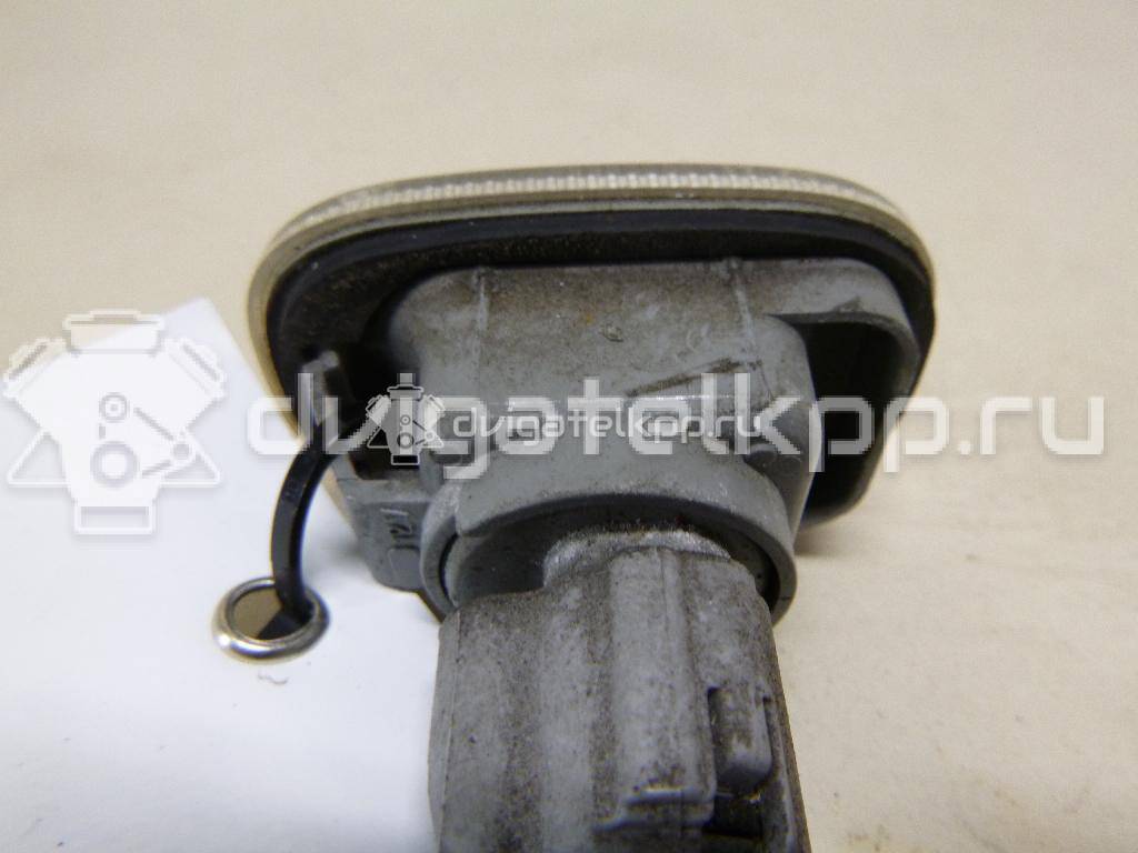 Фото Повторитель на крыло белый  8173002023 для Toyota Carina / Starlet / Prius / Rav 4 / Mr 2 {forloop.counter}}