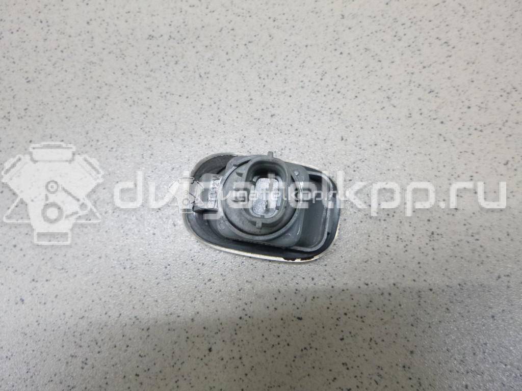 Фото Повторитель на крыло белый  8173002023 для Toyota Carina / Starlet / Prius / Rav 4 / Mr 2 {forloop.counter}}