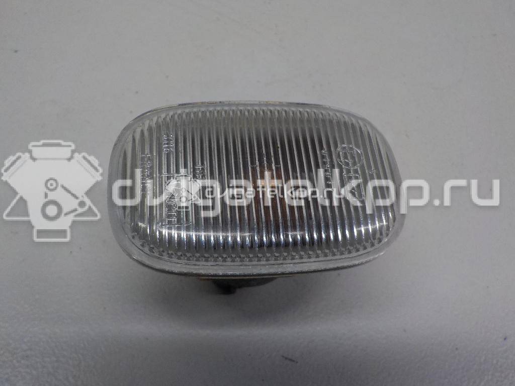 Фото Повторитель на крыло белый  8173002021 для Toyota Starlet / Carina / Rav 4 / Corolla {forloop.counter}}