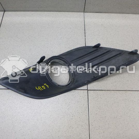 Фото Решетка в бампер правая  1528560 для toyota Land Cruiser (200)