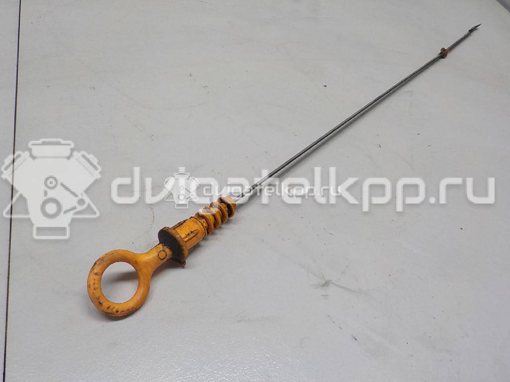 Фото Щуп масляный для двигателя BXE для Volkswagen Passat / Touran / Jetta / Golf 105 л.с 8V 1.9 л Дизельное топливо 038115611B {forloop.counter}}