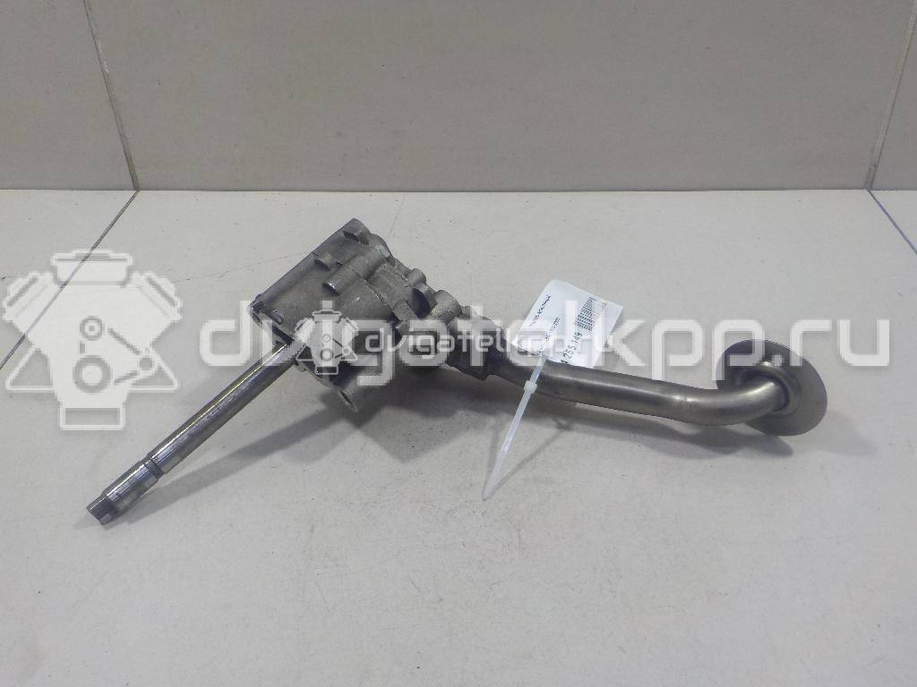 Фото Насос масляный для двигателя AHU для Volkswagen Passat / Sharan / Golf 90-91 л.с 8V 1.9 л Дизельное топливо 028115105M {forloop.counter}}