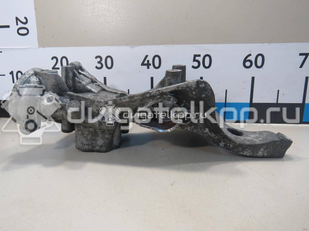Фото Кронштейн генератора для двигателя CDAB для Volkswagen Passat / Cc 152 л.с 16V 1.8 л бензин 06J903143AH {forloop.counter}}