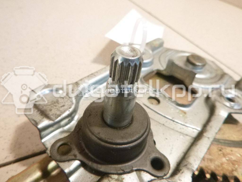 Фото Стеклоподъемник механ. задний левый  6984052020 для Toyota Yaris {forloop.counter}}