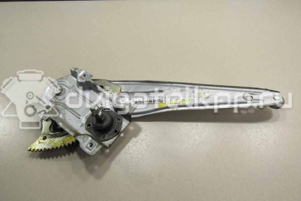 Фото Стеклоподъемник механ. задний правый  698300d010 для Toyota Yaris {forloop.counter}}