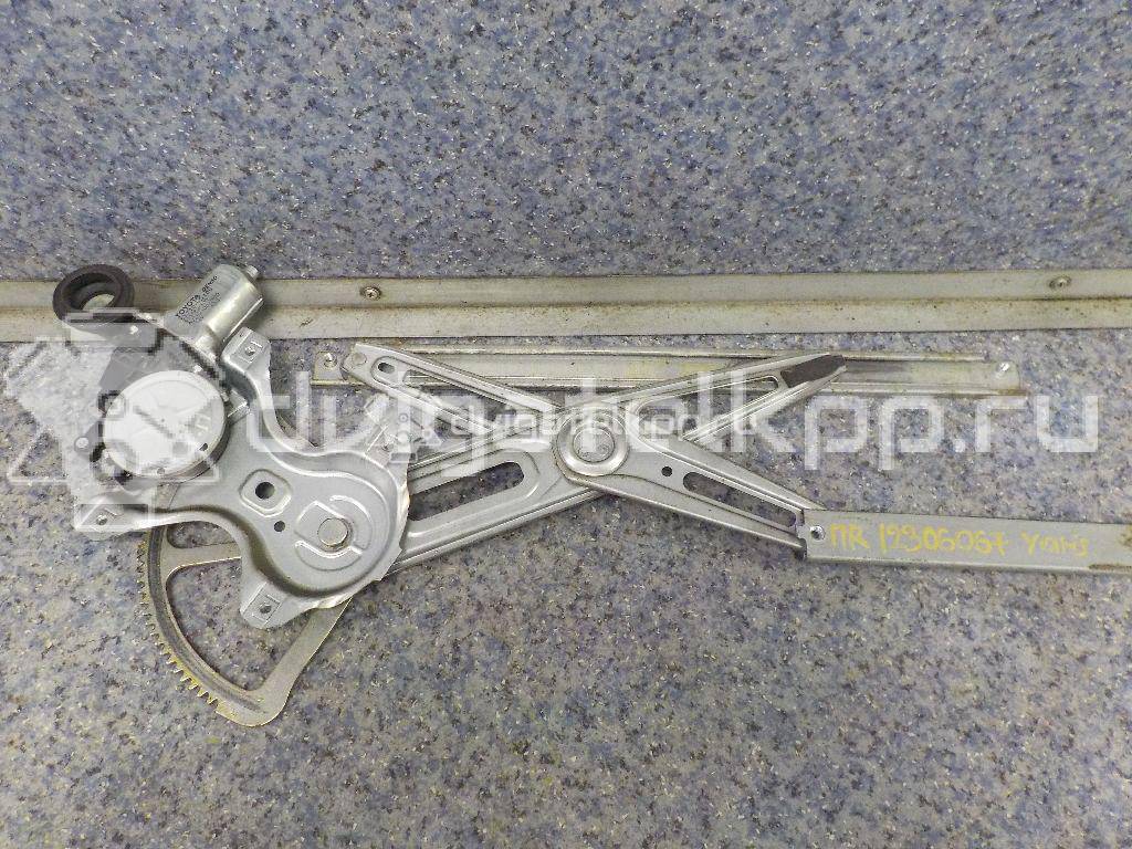Фото Стеклоподъемник электр. передний правый  698100D131 для Toyota Yaris {forloop.counter}}