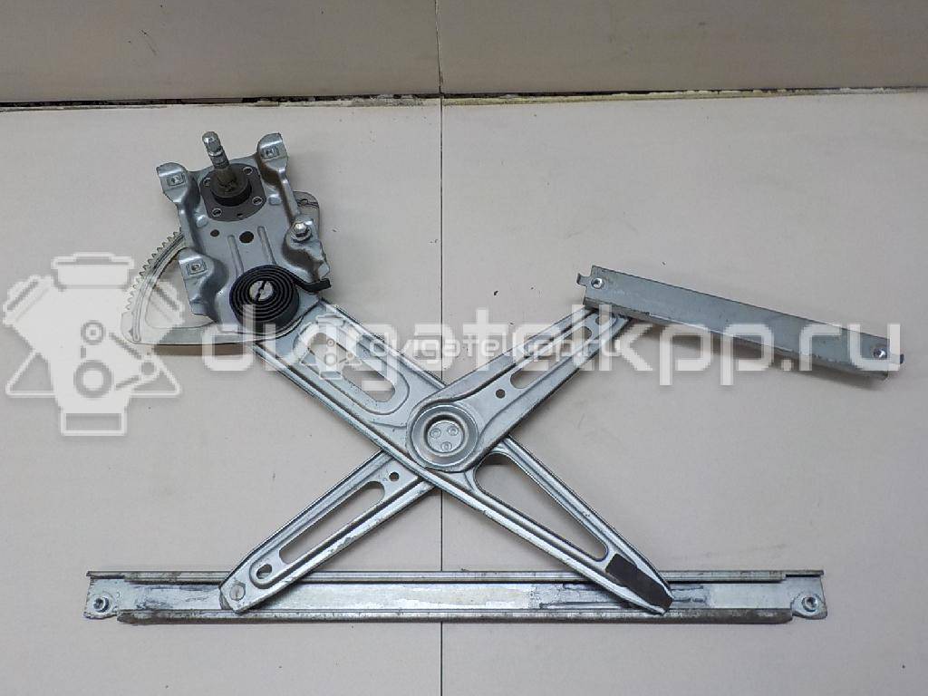 Фото Стеклоподъемник механ. передний левый  698200D031 для Toyota Yaris {forloop.counter}}