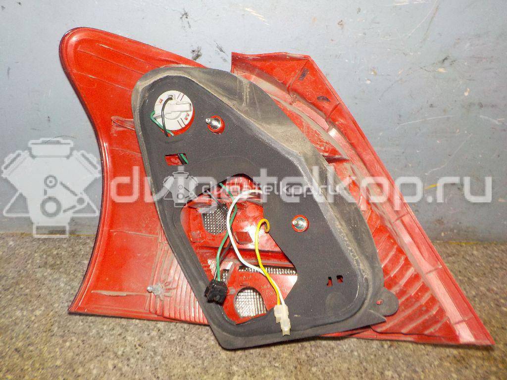 Фото Фонарь задний правый  815510d110 для Toyota Yaris {forloop.counter}}