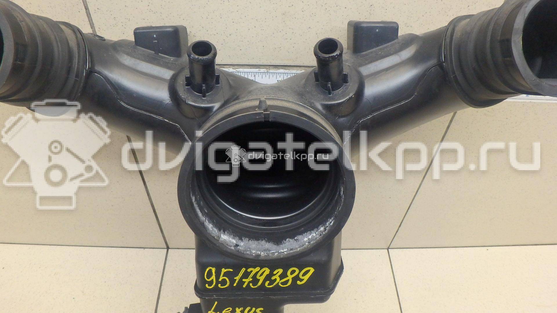 Фото Патрубок воздушного фильтра  1787538011 для toyota LS (USF4#) {forloop.counter}}